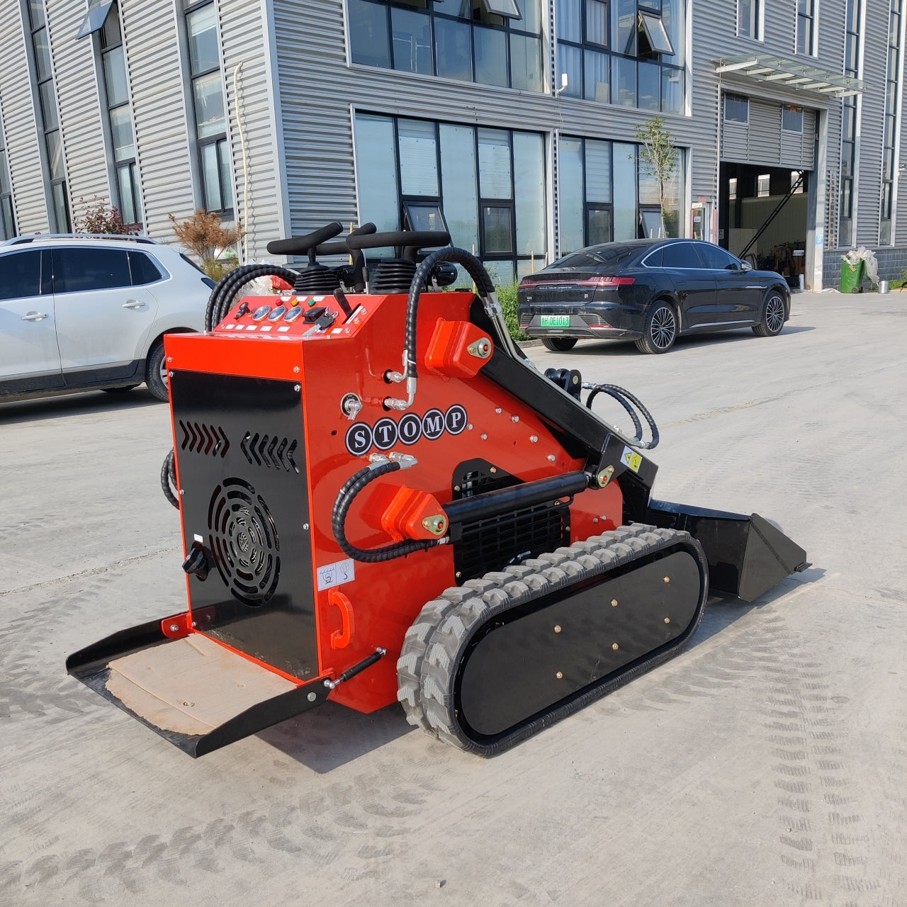 Brand New TYPHON STOMP 1,800lbs Mini Skid Steer 23HP Gas EPA B & S Engine
