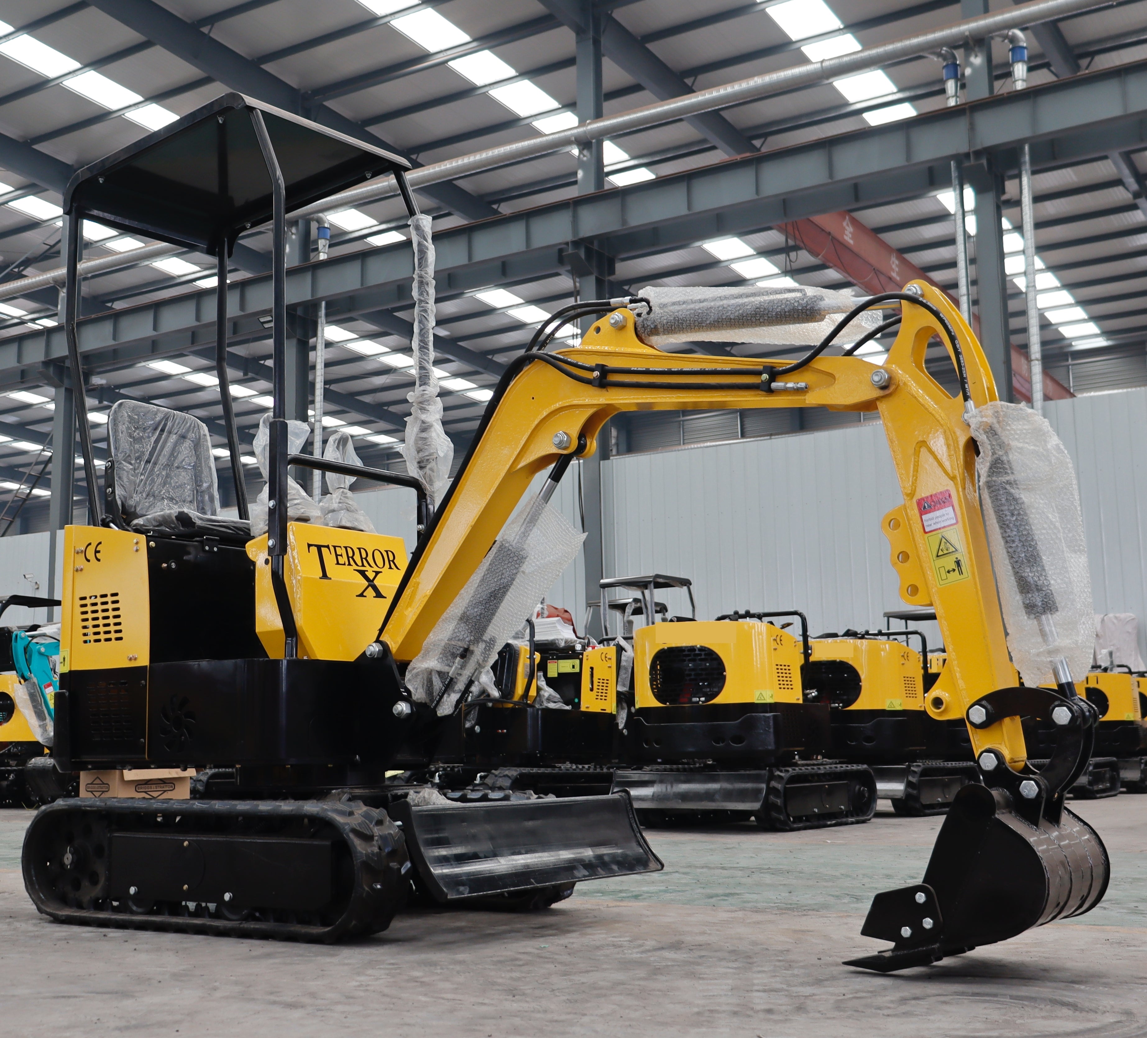 TYPHON TERROR X STORM Mini Excavator – 1 Ton Trench Digger with Canopy, 380mm Wide Bucket