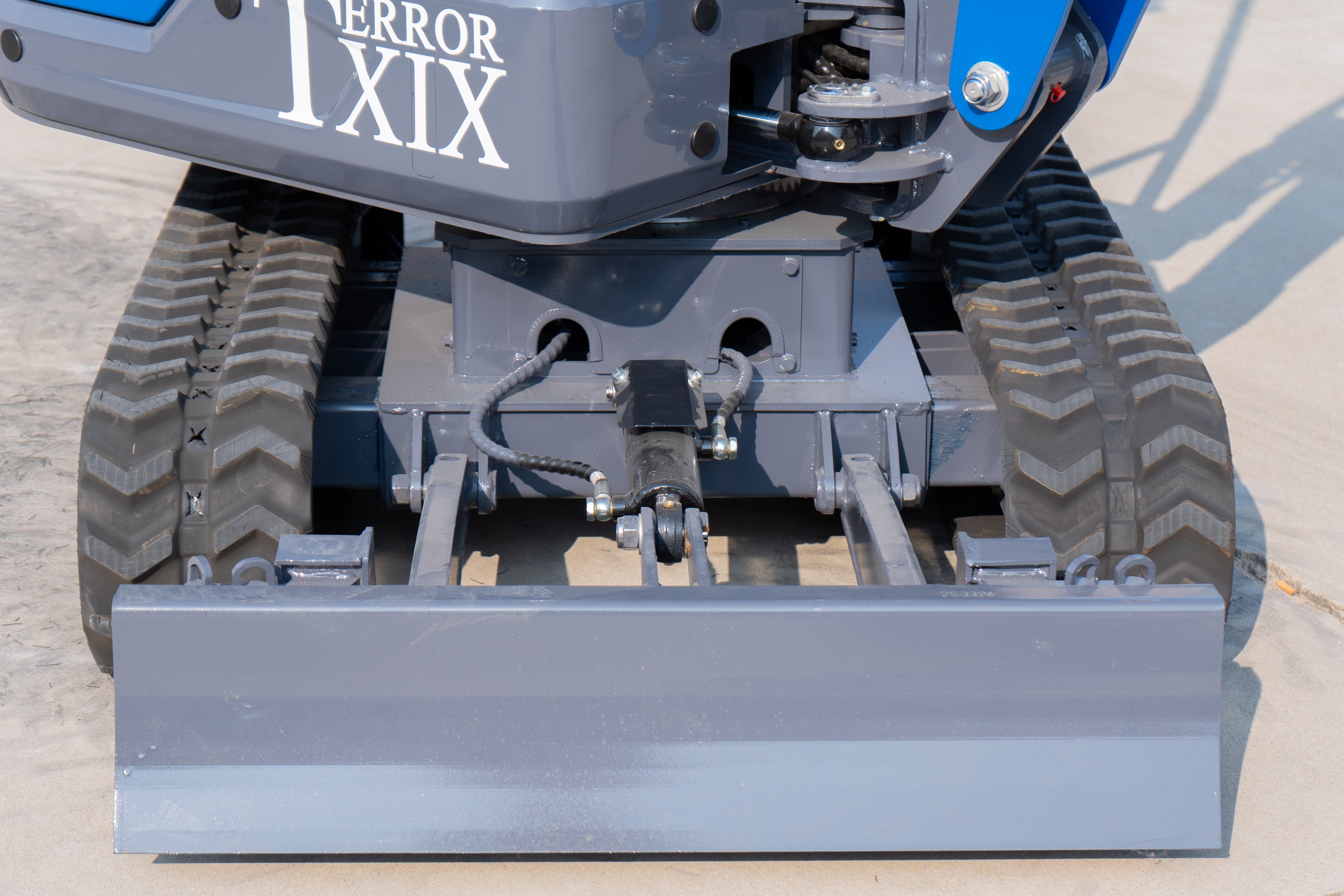 New TYPHON TERROR XIX STORM Mini Excavator 4000lbs 20.4hp Kubota D902 engine Trench Digger with Boom Swing, Canopy, Retractable Tracks