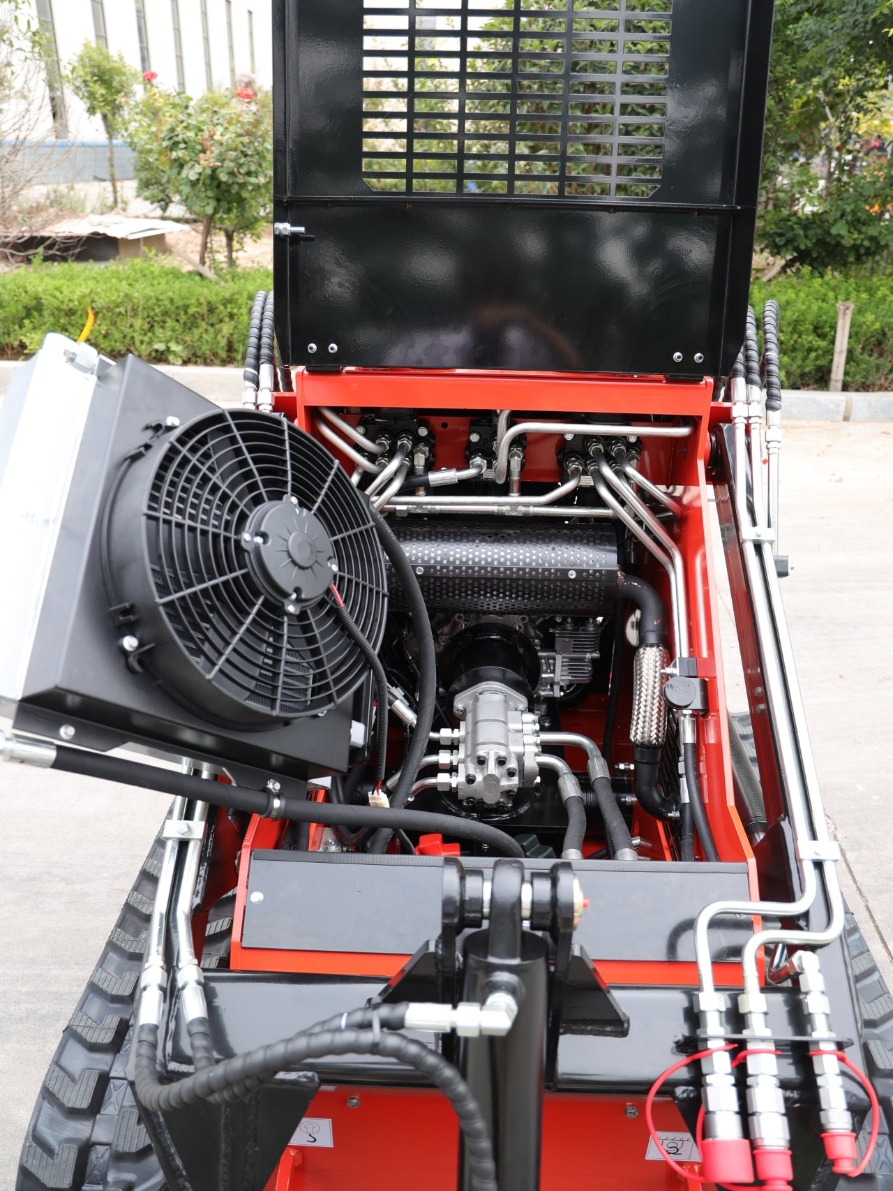 New TYPHON STOMP 1,800lbs Mini Skid Steer 21HP Honda Engine