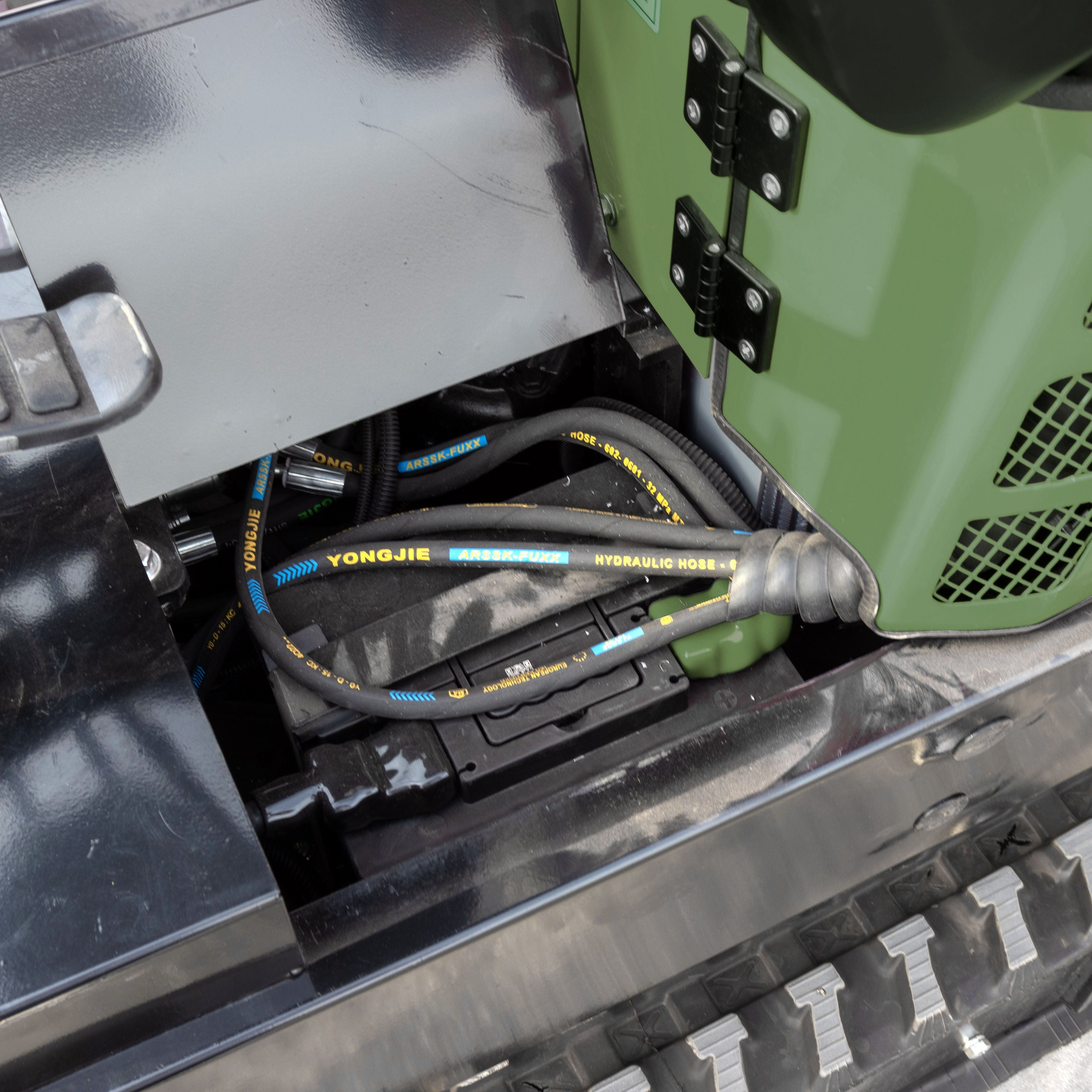 NEW 4,000lb TYPHON TERROR XVIII Mini Excavator Kubota Engine