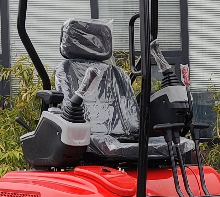 4,000 lb TYPHON TERROR XX RED Mini Excavator Kubota D902 Engine