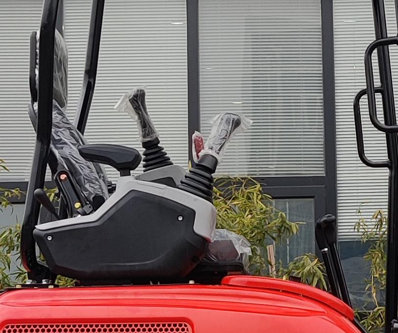 4,000 lb TYPHON TERROR XX RED Mini Excavator Kubota D902 Engine