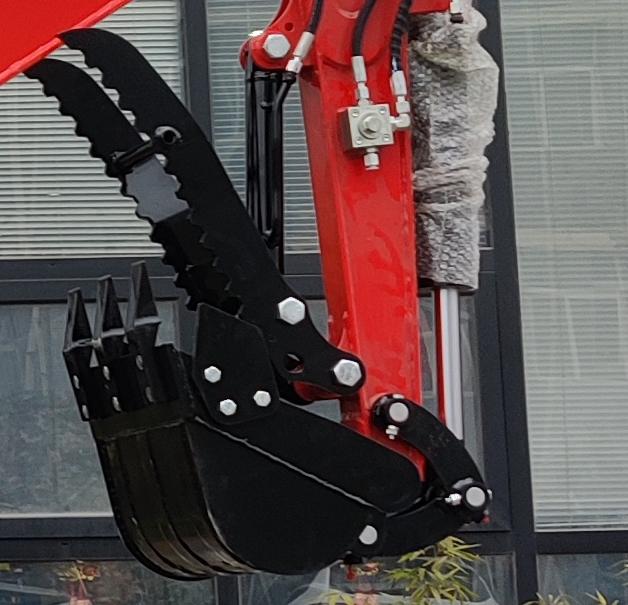 4,000 lb TYPHON TERROR XX RED Mini Excavator Kubota D902 Engine