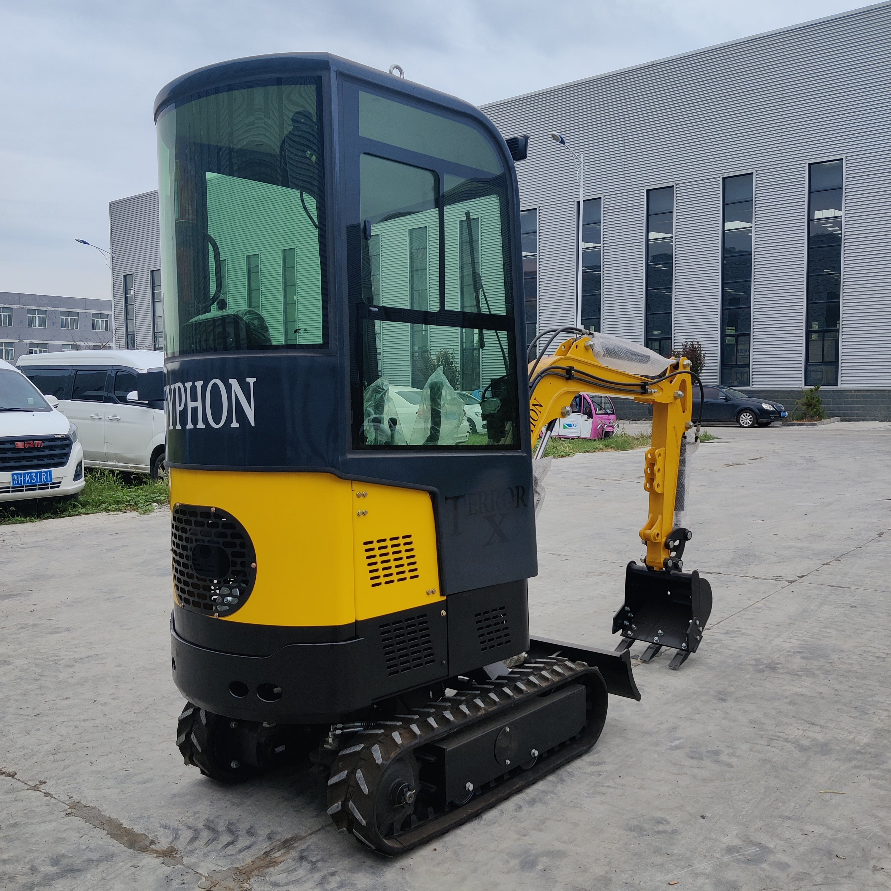 TYPHON Terror X Mini Excavator – 2,500lb Trench Digger with Cabin, 380mm Wide Bucket