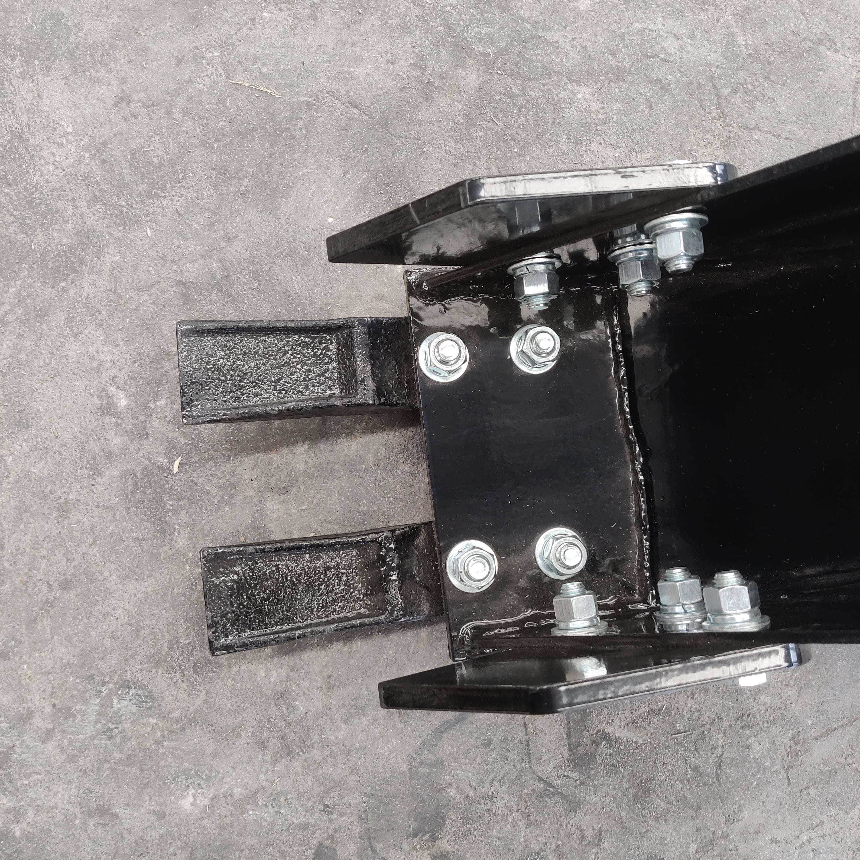 200mm Narrow Bucket: Attachment for TYPHON Mini Excavators