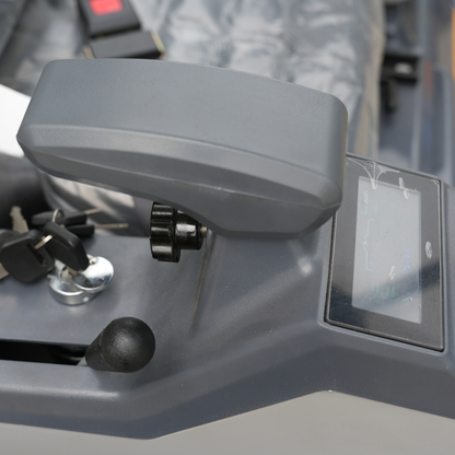 TYPHON TERROR XVII PRO 3800 lb mini excavator Hydraulic System Integrated Oil Cooler EPA-Certified Kubota D902 Engine
