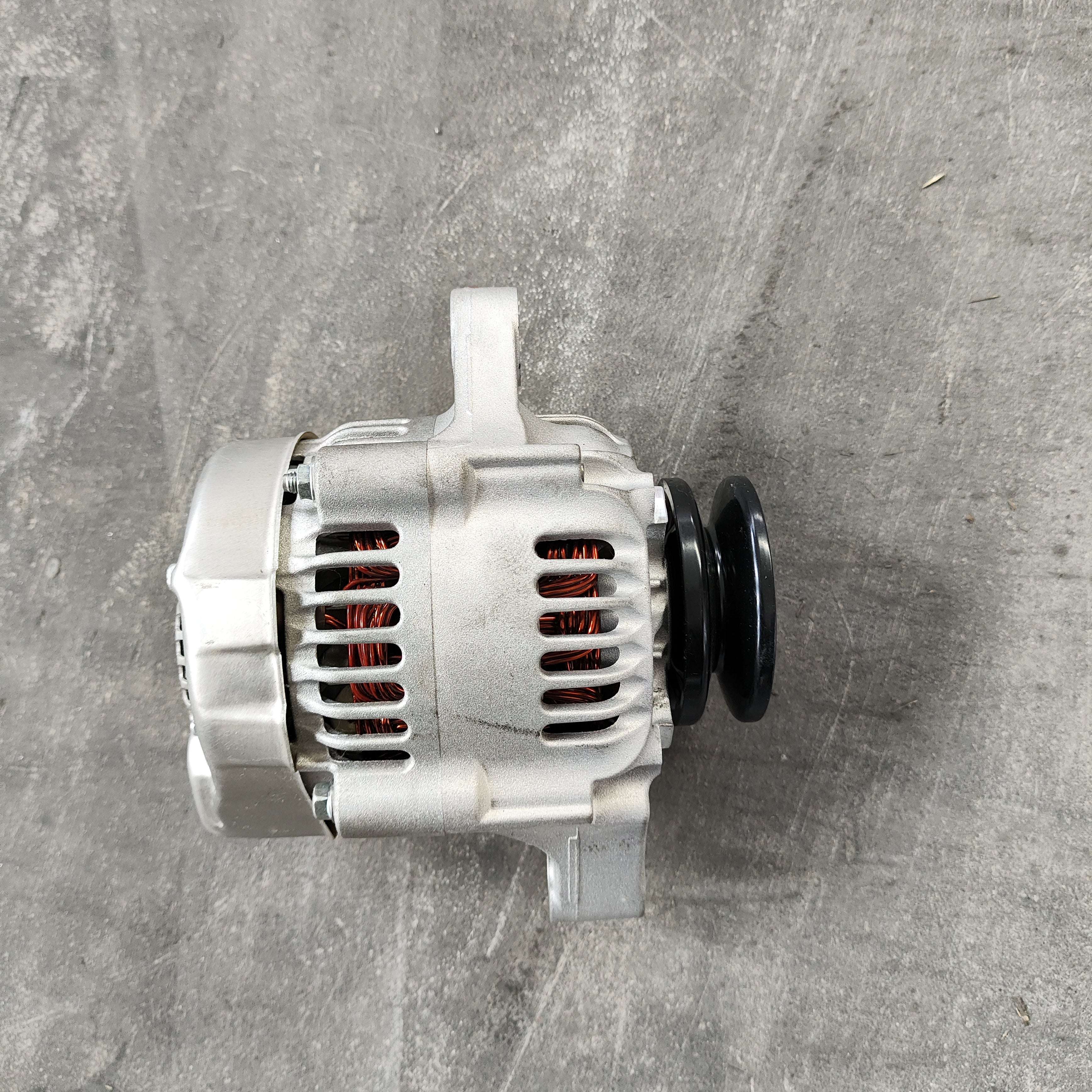 Kubota D902 Alternator 16678-64014  12V