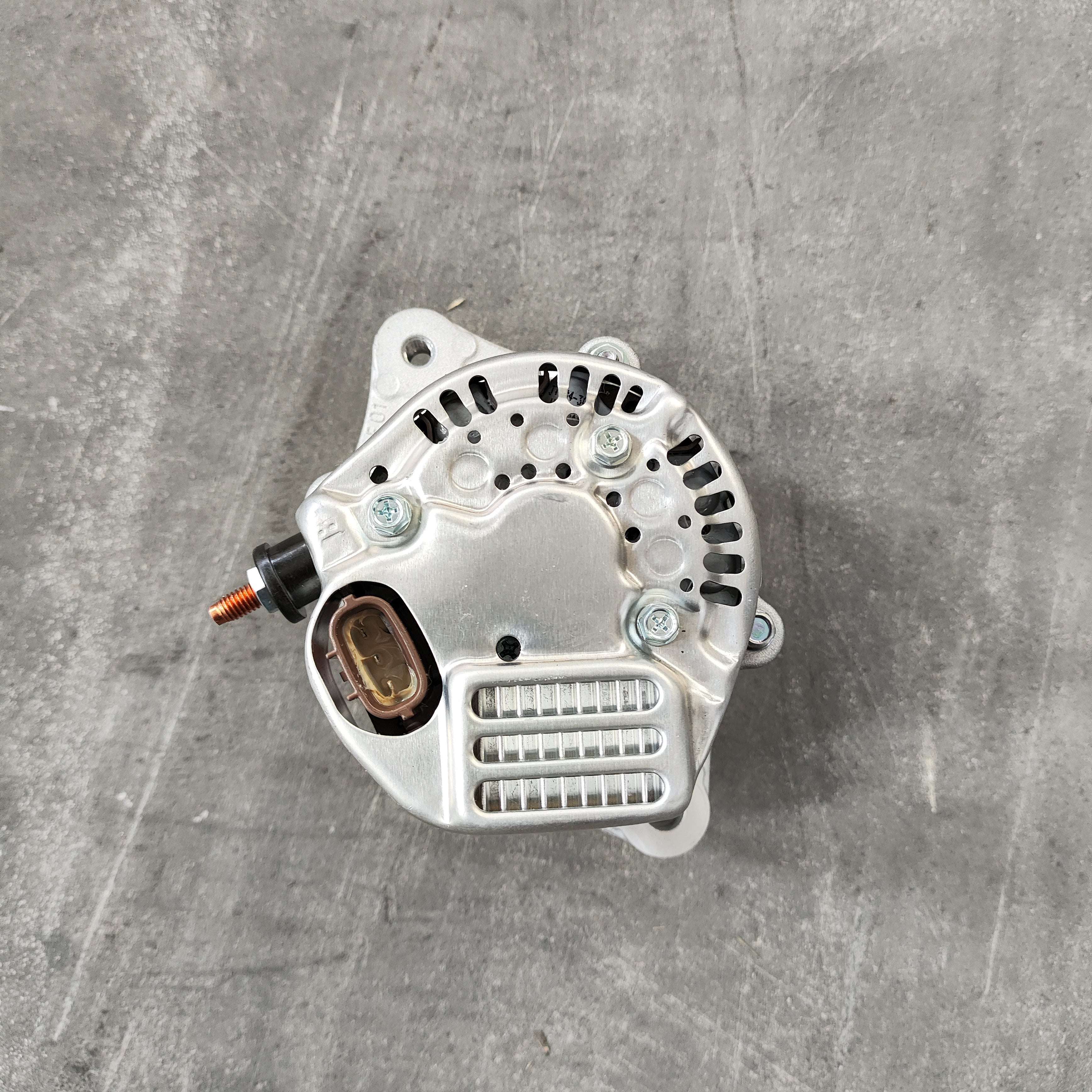 Kubota D902 Alternator 16678-64014  12V