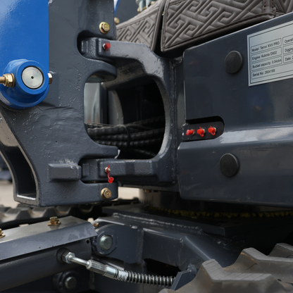 TYPHON TERROR XVII PRO 3800 lb mini excavator Hydraulic System Integrated Oil Cooler EPA-Certified Kubota D902 Engine