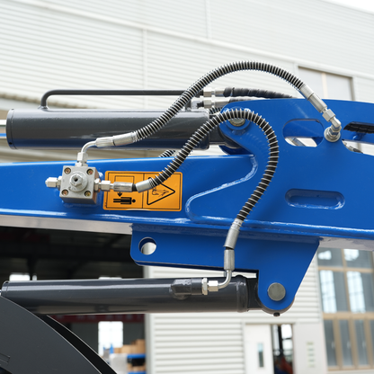 TYPHON TERROR XVII PRO 3800 lb mini excavator Hydraulic System Integrated Oil Cooler EPA-Certified Kubota D902 Engine