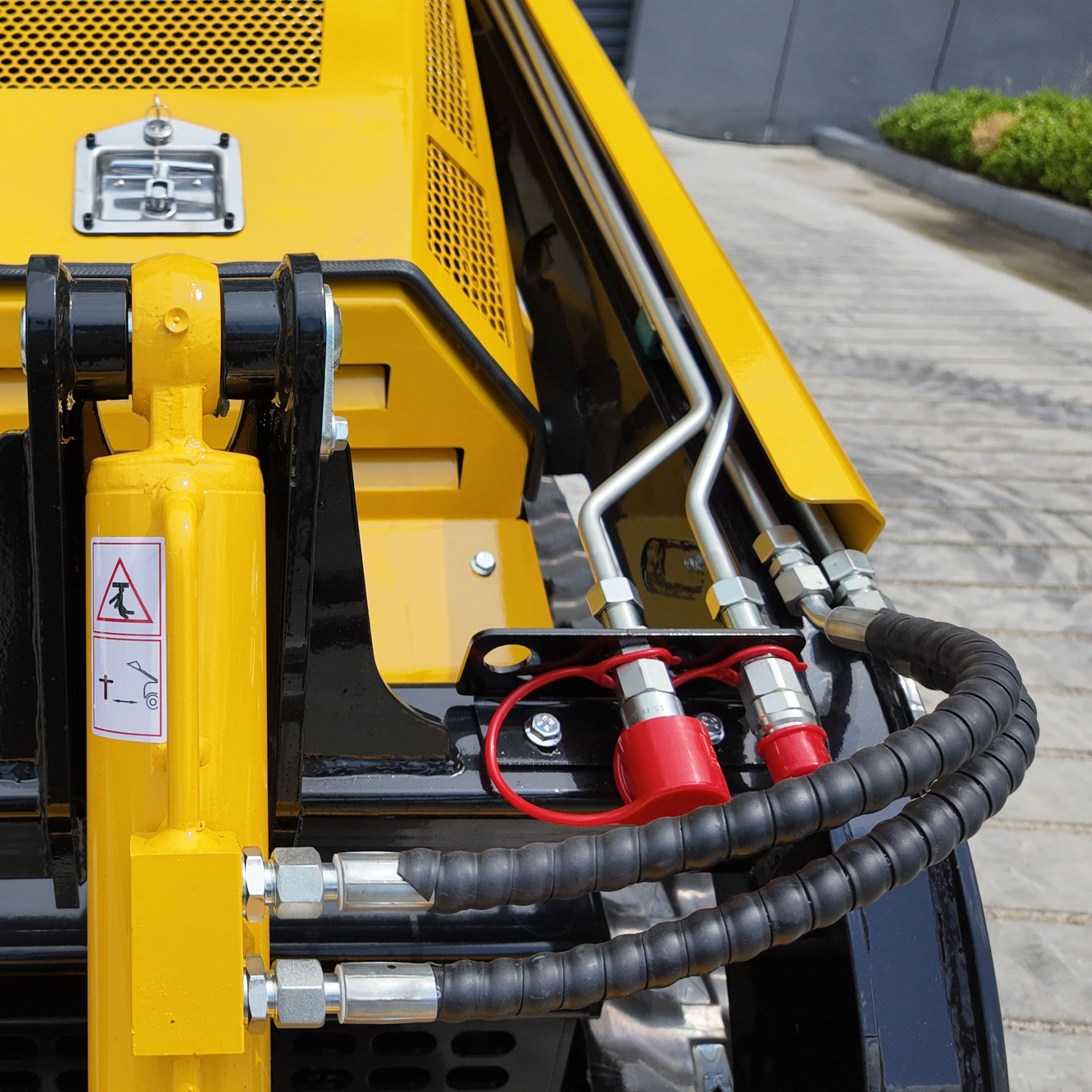 Typhon Stomp V900 Mini Track Loader  Kubota D1105 25HP Diesel  Stand-On Skid Steer Dual Aux Hydraulics  EPA Stage V