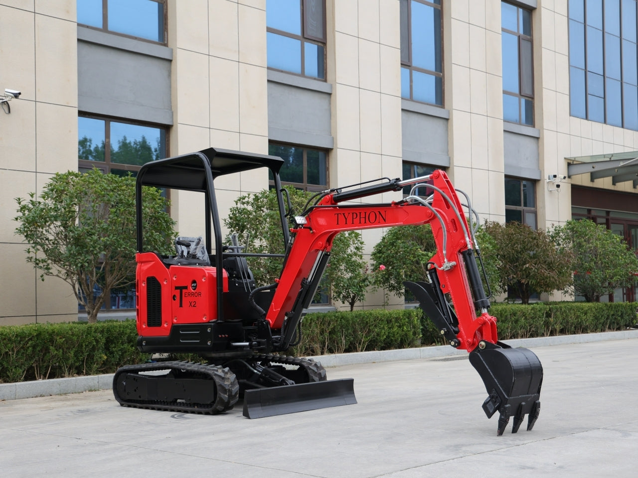 TYPHON TERROR X2 STORM Mini Excavator 2.5 Ton Diesel Perkins Engine