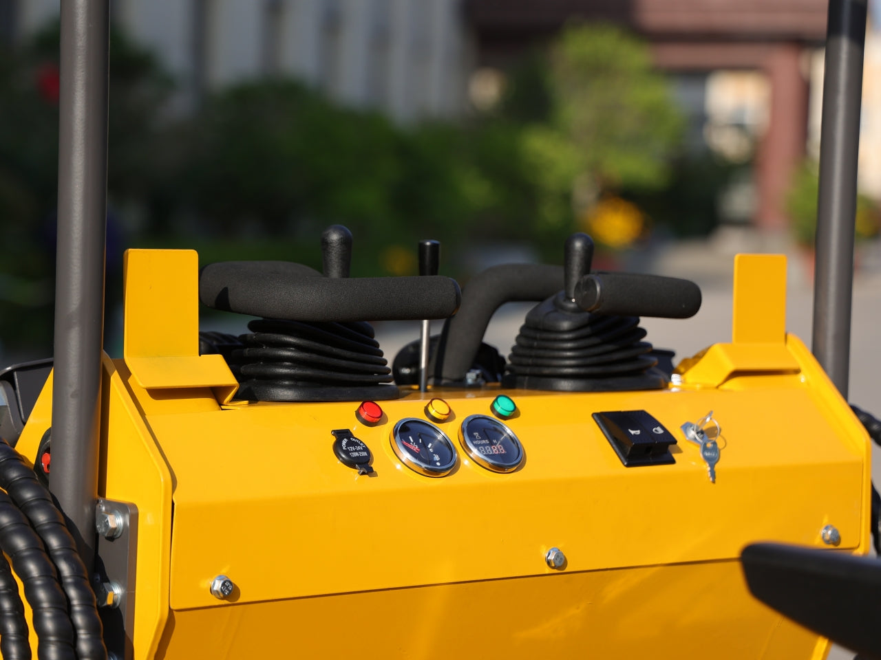 TYPHON Thunder VI 23hp EPA B&S Engine Wheel Loader USA