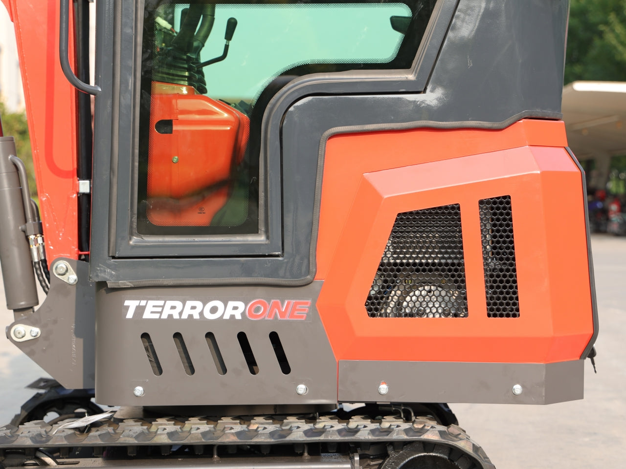 TYPHON TERROR ONE Mini Excavator – 1.1 Ton 13.5hp B&S Engine