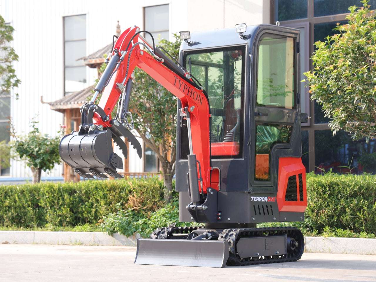 TYPHON TERROR ONE Mini Excavator – 1.1 Ton 13.5hp B&S Engine
