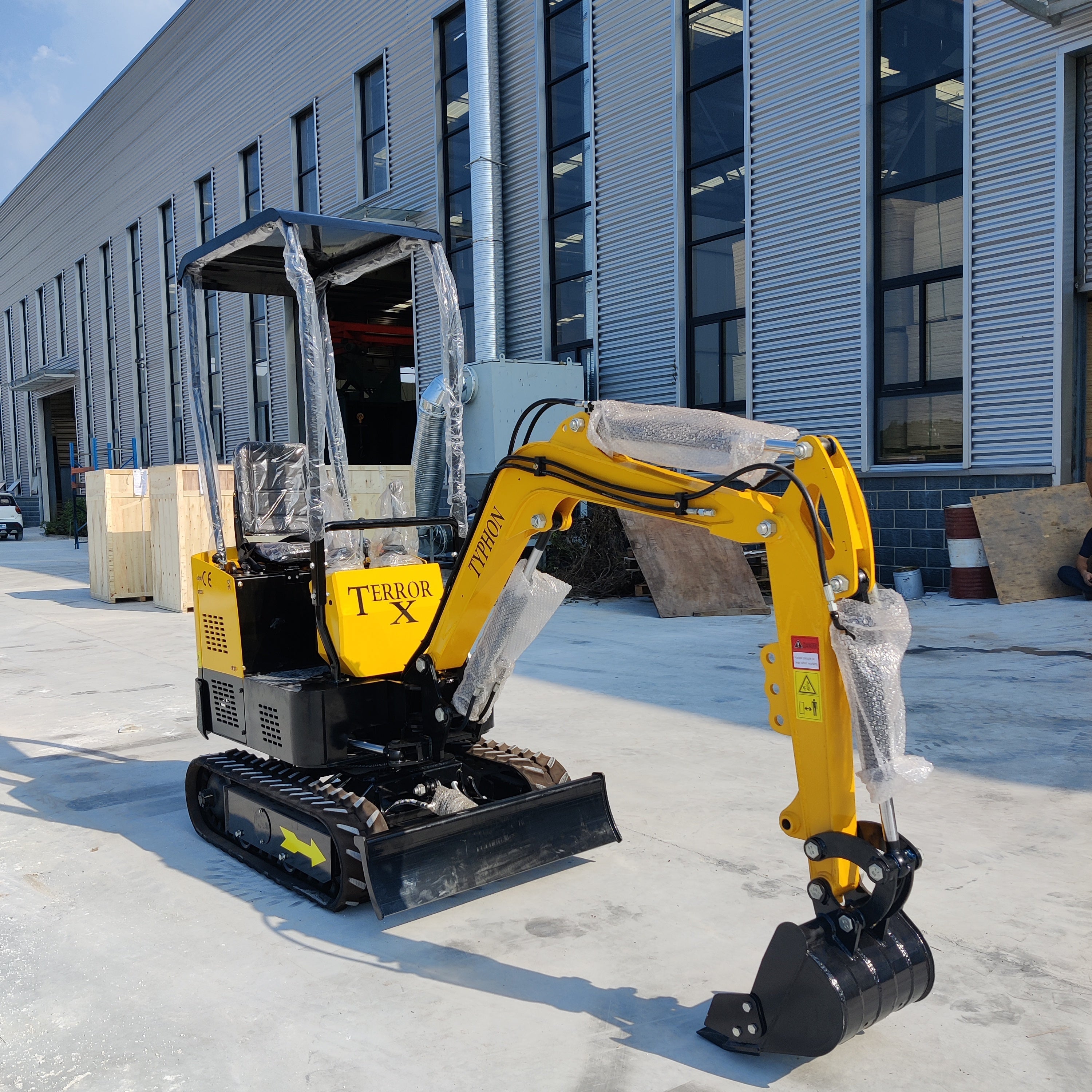 TYPHON TERROR X STORM Mini Excavator – 1 Ton Trench Digger with Canopy, 380mm Wide Bucket