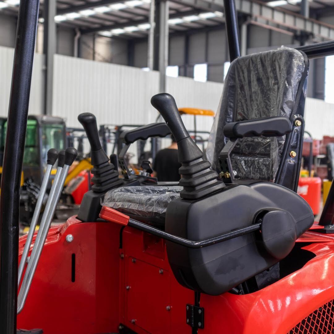 New 4,000 lb TYPHON Lux Mini Excavator Rubber Track with Kubota Diesel Engine