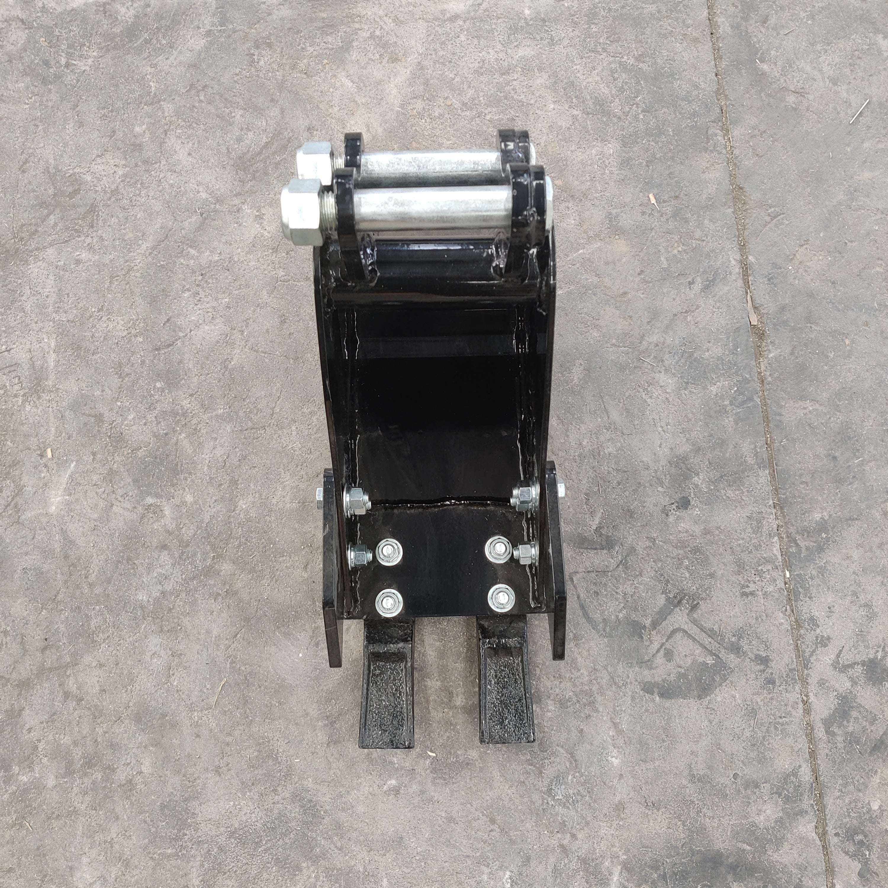 200mm Narrow Bucket: Attachment for TYPHON Mini Excavators