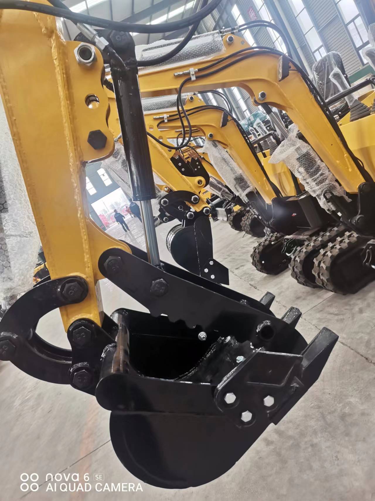 Hydraulic Thumb Clip: Attachment for TYPHON Mini Excavators Digger Track Crawler