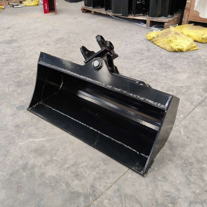 600mm Tilting Bucket: Attachment for TYPHON Mini Excavators