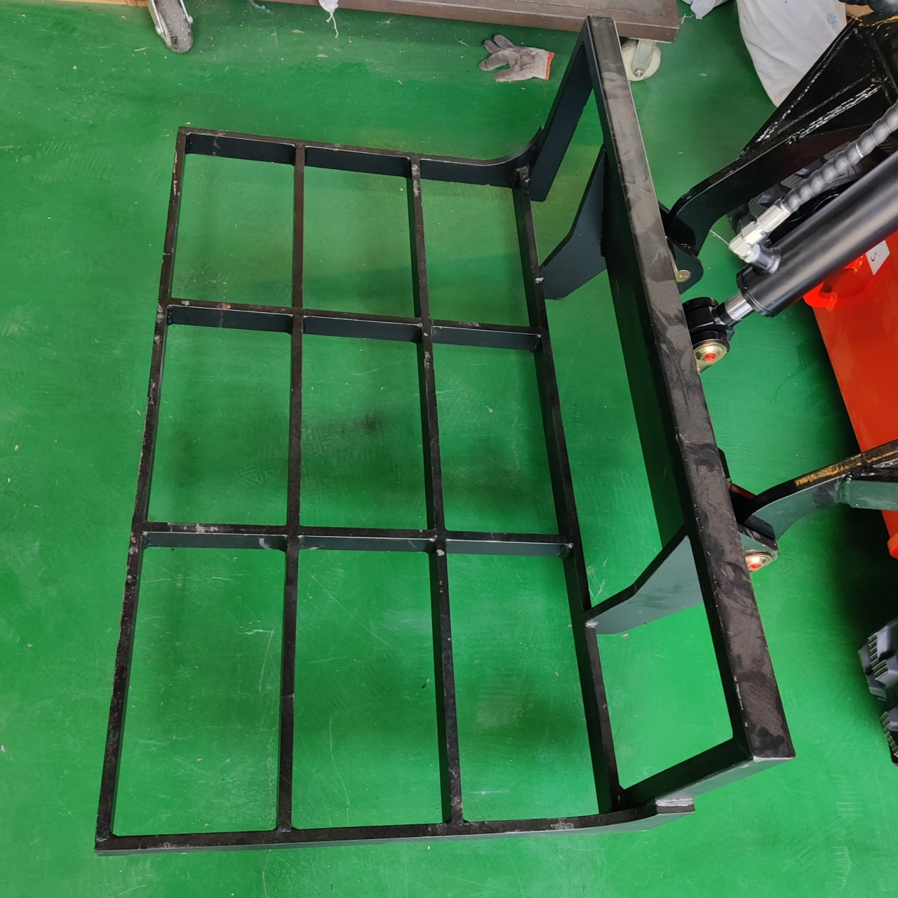Skid Steer Loader Land Leveler Attachment