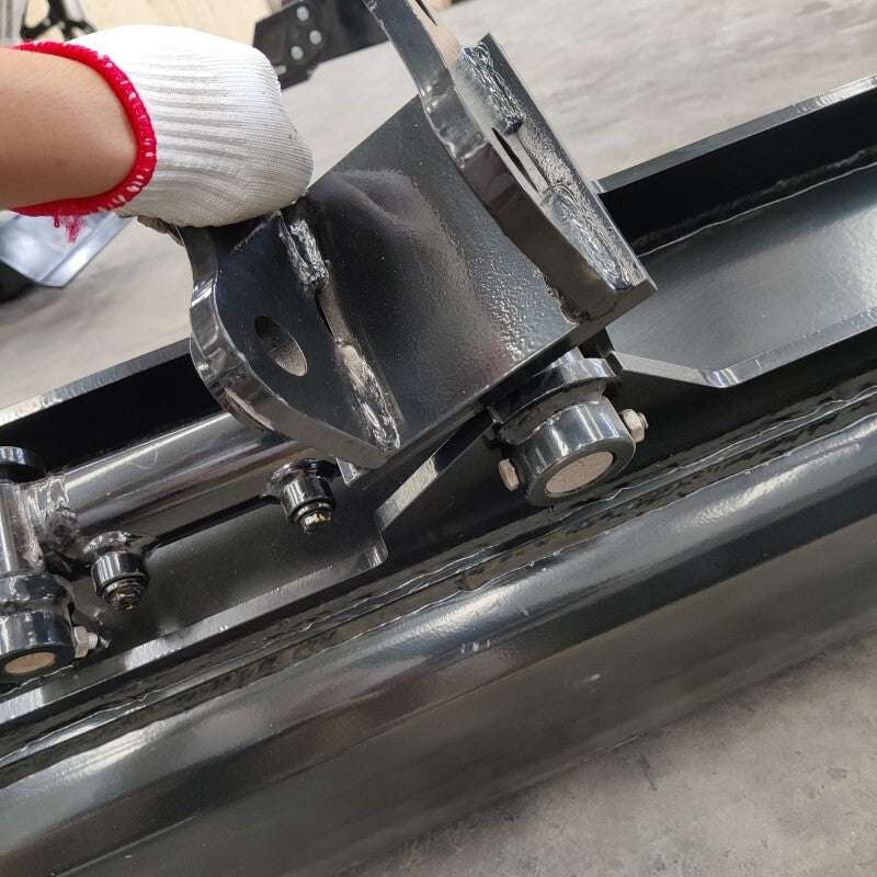 600mm Tilting Bucket: Attachment for TYPHON Mini Excavators