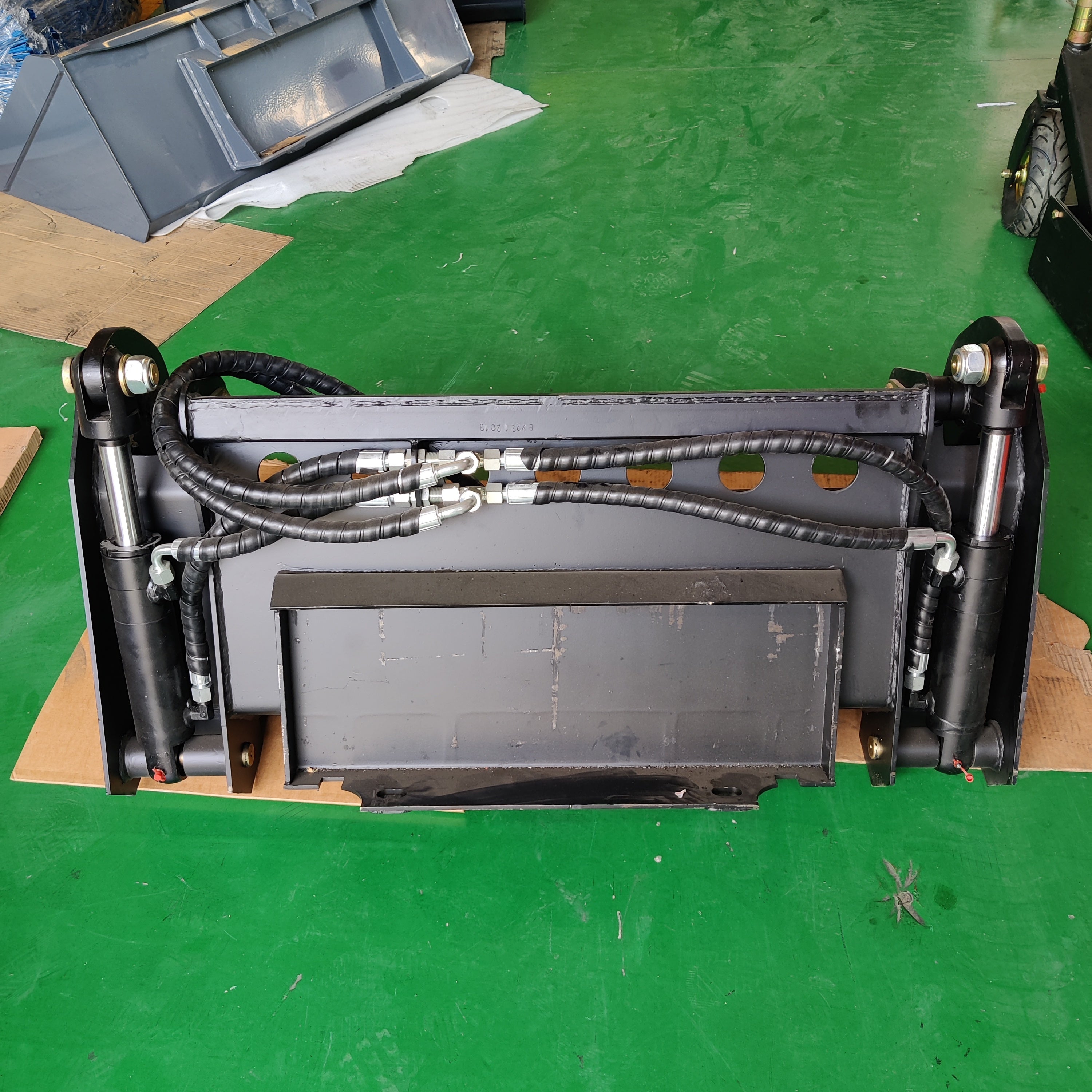 Skid Steer Loader 4 in one Bucket Attachment